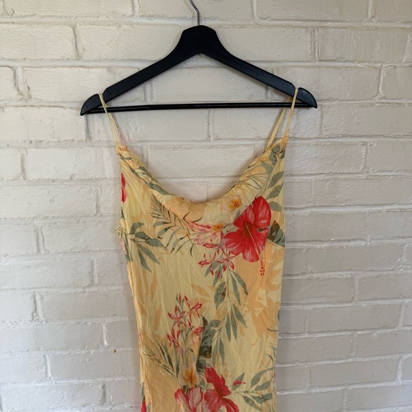 Dress Forum Dress - Picture 3 of 4